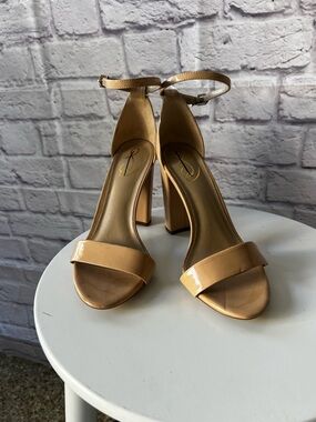 Sam Edelman Yaro Nude Patent Leather Ankle Strap block Heel sandals Sz 10